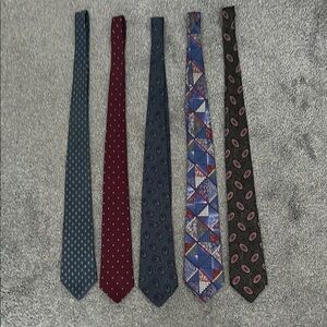 Blue and Red Tie Set